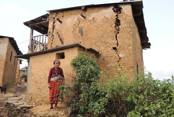 uhlmann unterstuetzt nepal 1